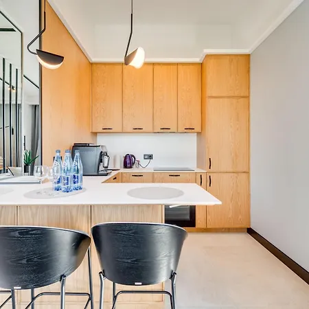 Sunset By Oneapartments Appartement *