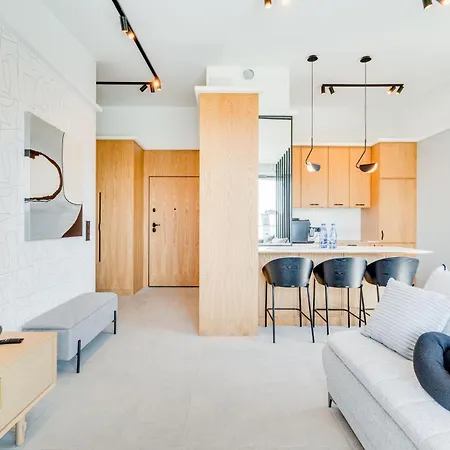 Sunset By Oneapartments Apartament
